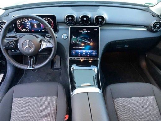 Fahrzeugabbildung Mercedes-Benz C 200d LED+IHC+RKamera+Augment+SpurhalteA