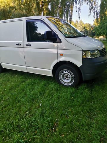 Volkswagen VW T5 Transporter