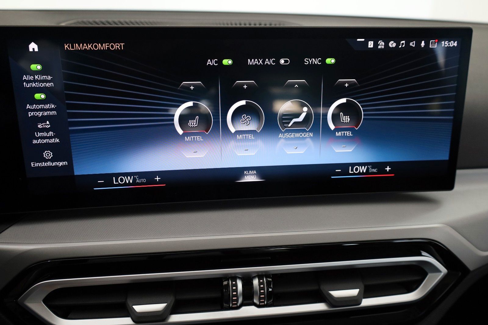 Fahrzeugabbildung BMW 320dA xDrive Touring Navi,LED,SH,PDC,Widescreen