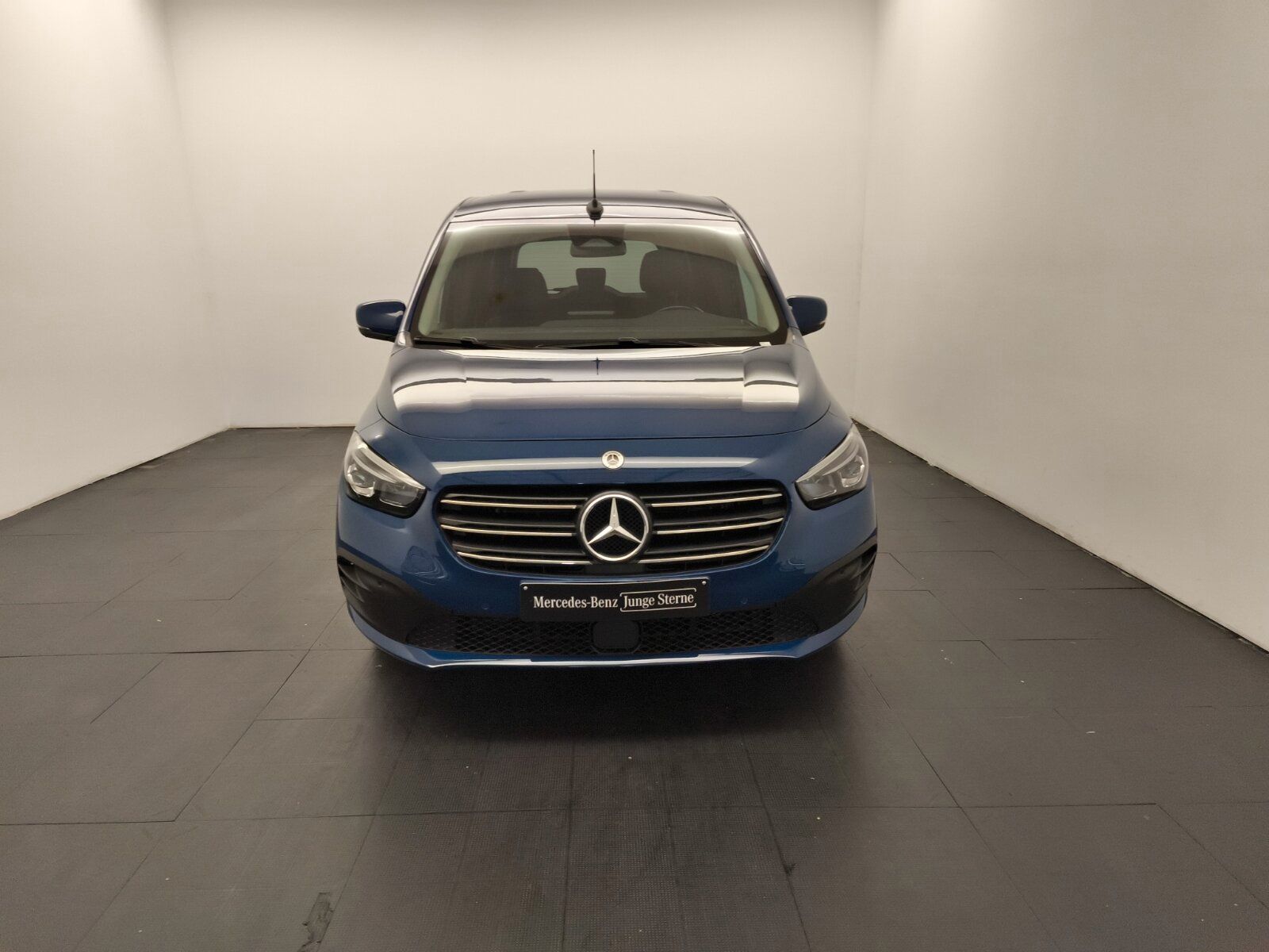 Mercedes-Benz T 180 d PROGRESSIVE 7G Navi Klima Kamera LED AHK imagem 2