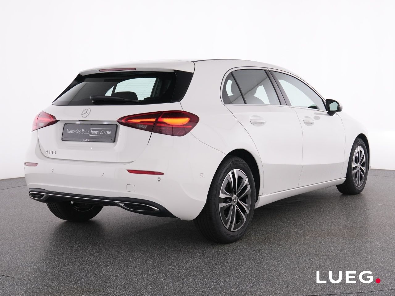 Mercedes-Benz A 180 Progressive+NavPrem+Pano+LED-HP+TotwAs+RFK imagem 3