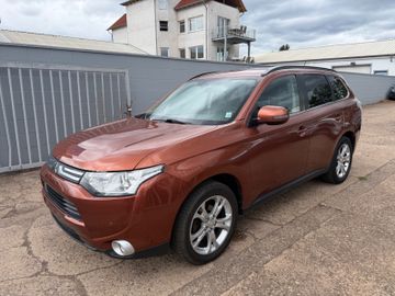 Mitsubishi Outlander - 11