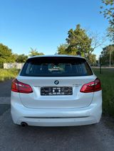 BMW 218 Active Tourer Luxury Line Pano Navi LED - BMW 218 Active Tourer von privat