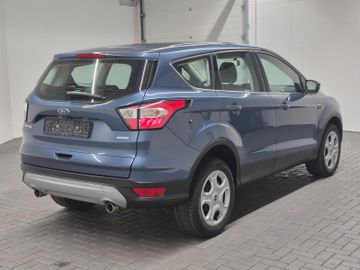 Ford Kuga - 4