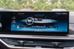 BMW X7 – 18 / 36