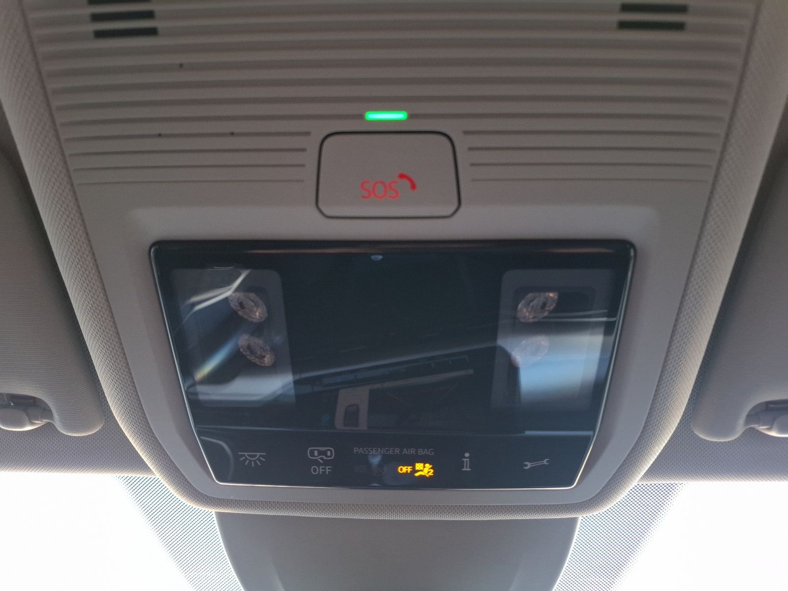 Fahrzeugabbildung Volkswagen Golf VIII Variant TSI Standhzg Kamera ACC LED Na