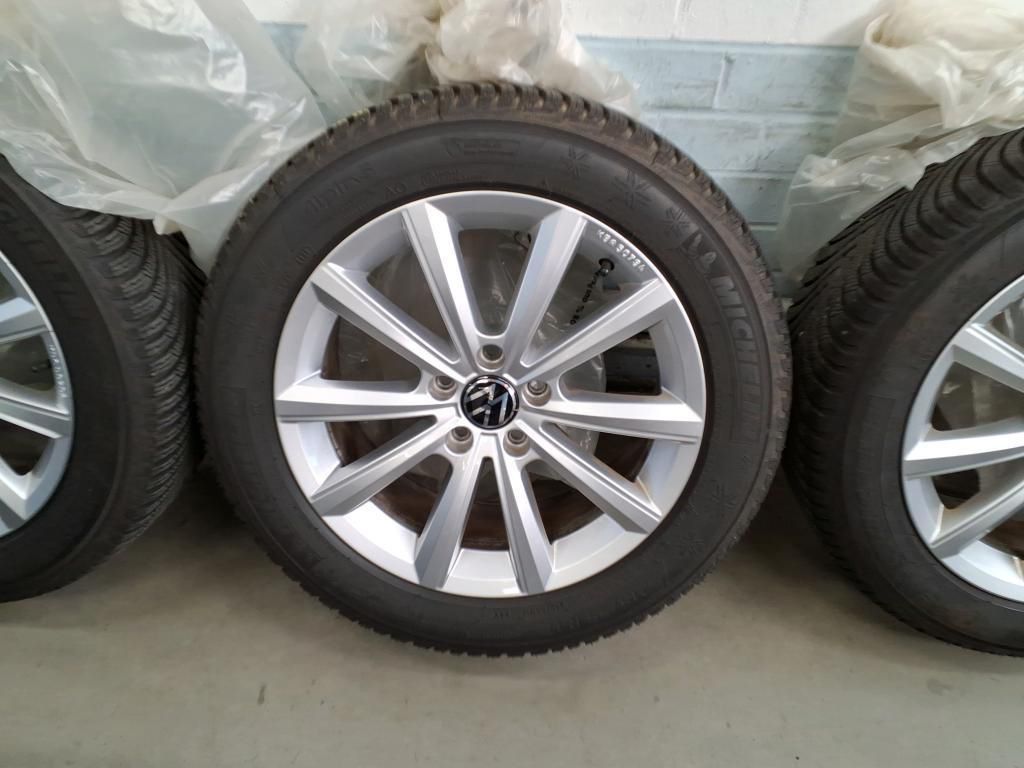 Volkswagen T-Roc Cabriolet R-Line 1.5 TSI Tempo*PDC*RFK*SH
