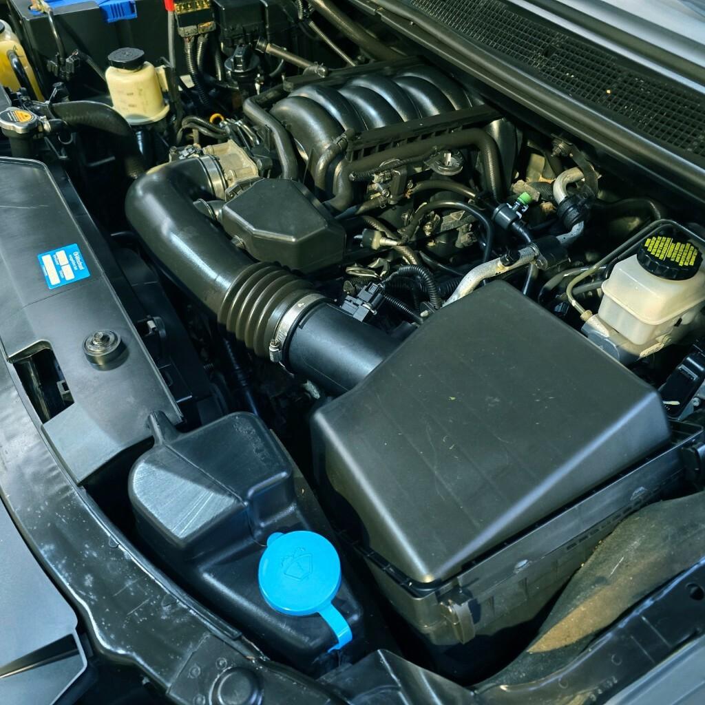 Nissan Titan 2011 — photo 15
