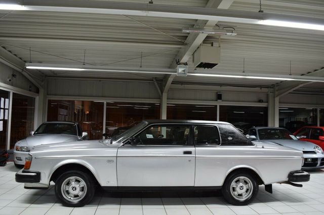 Fahrzeugabbildung Volvo 262c/Deutsch/2. Hand/Topfahrzeug mit Geschichte