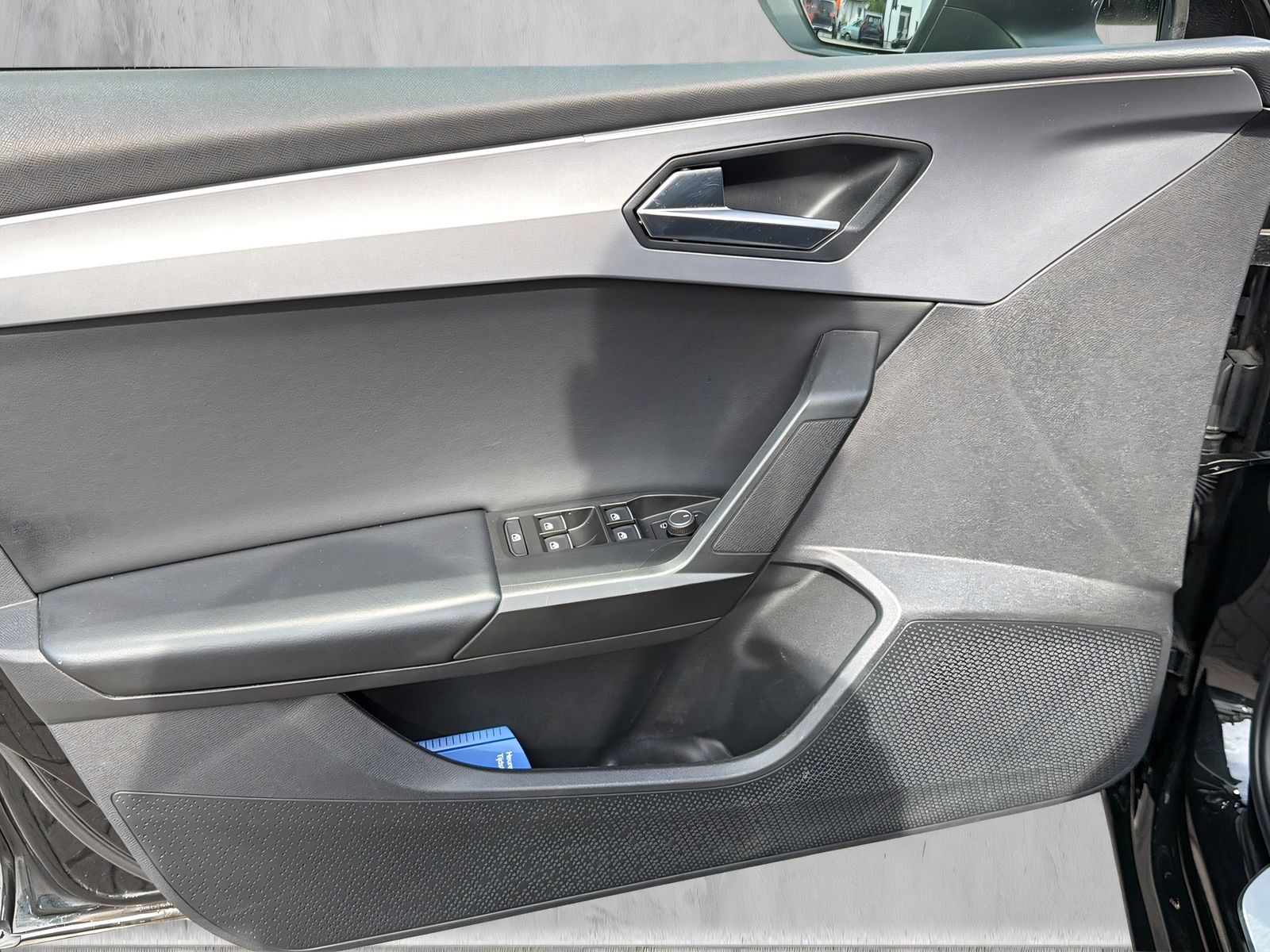 Fahrzeugabbildung SEAT Leon FR DSG NAVI BEATS ACC LED WINTER PAKET PDC