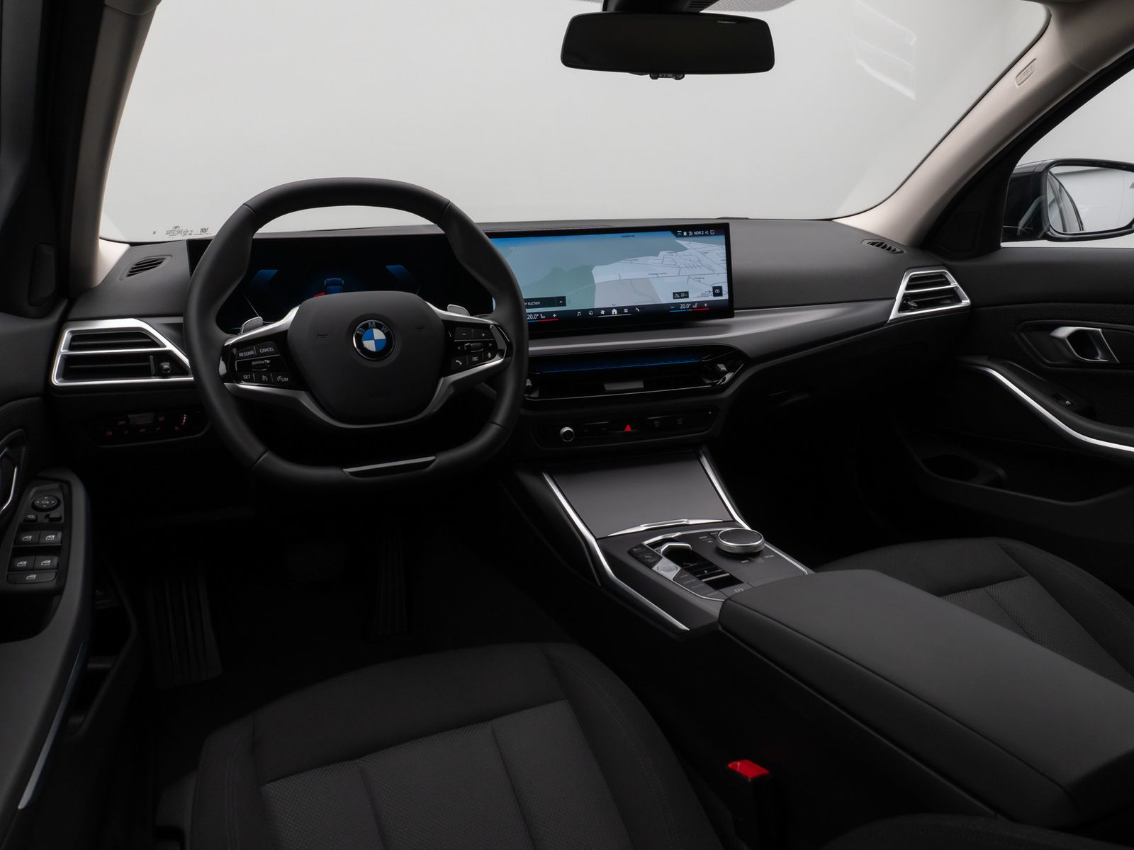 Fahrzeugabbildung BMW 318i Kamera DAB Sportlenkrad CockPit+ Alarm LED