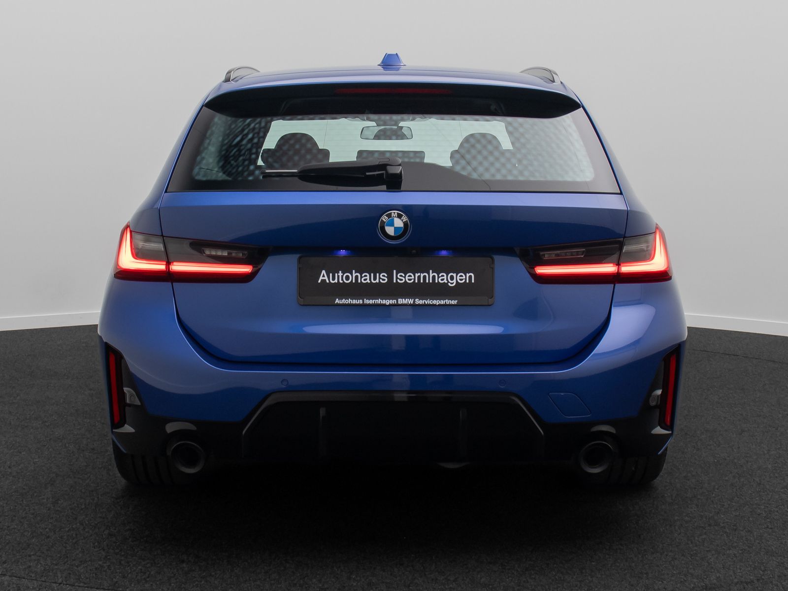 Fahrzeugabbildung BMW 320i M Sport DAB Kamera AHK Panorama HUD 19Zoll