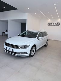 Volkswagen Passat - 5