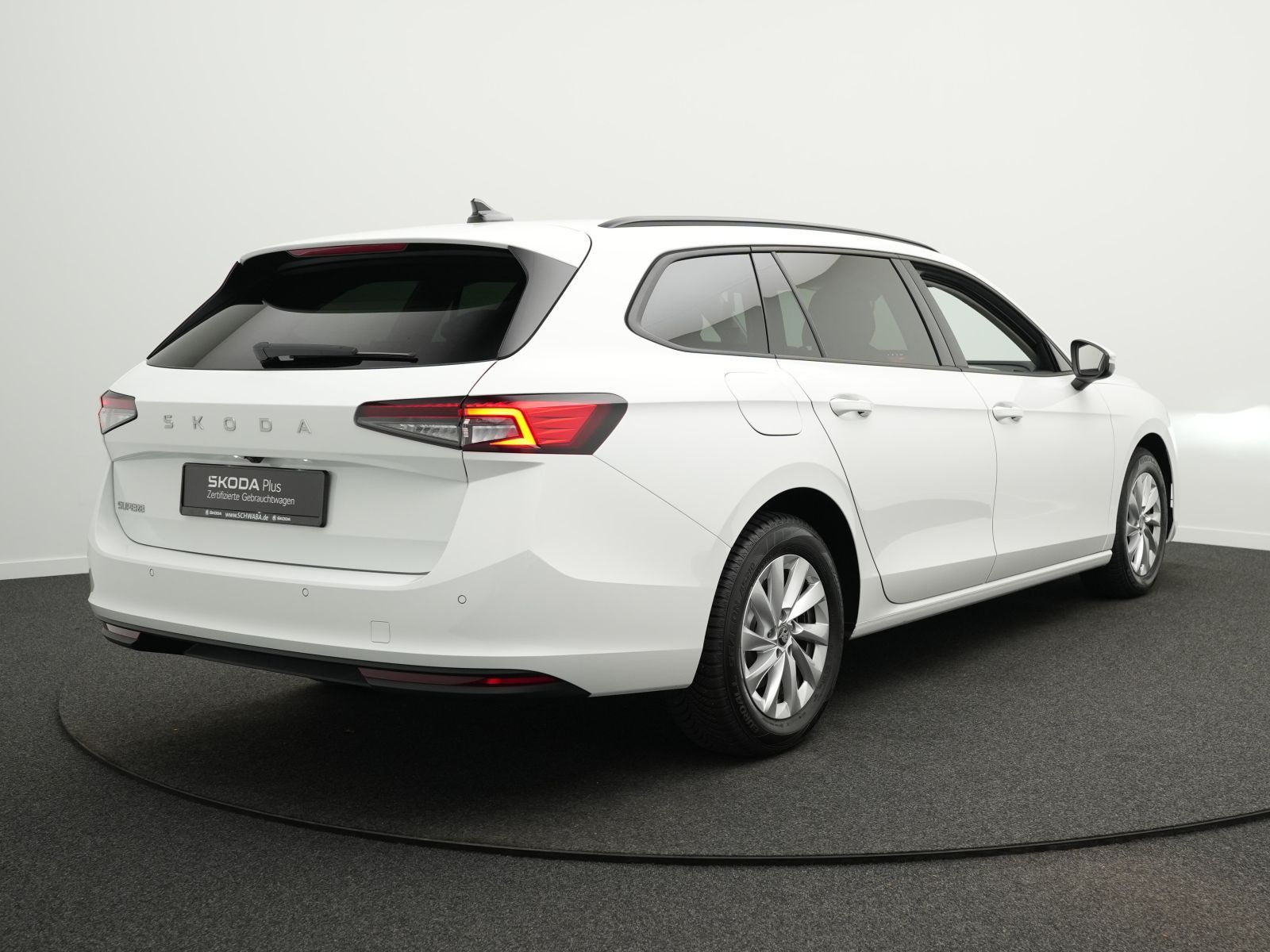 Skoda Superb - Bild 3