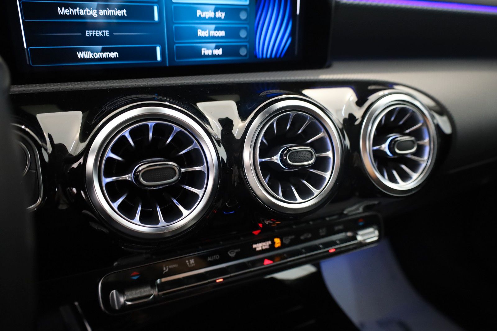 Fahrzeugabbildung Mercedes-Benz CLA 220d SB Progressive,SH,Navi,LED,Kamera +WR