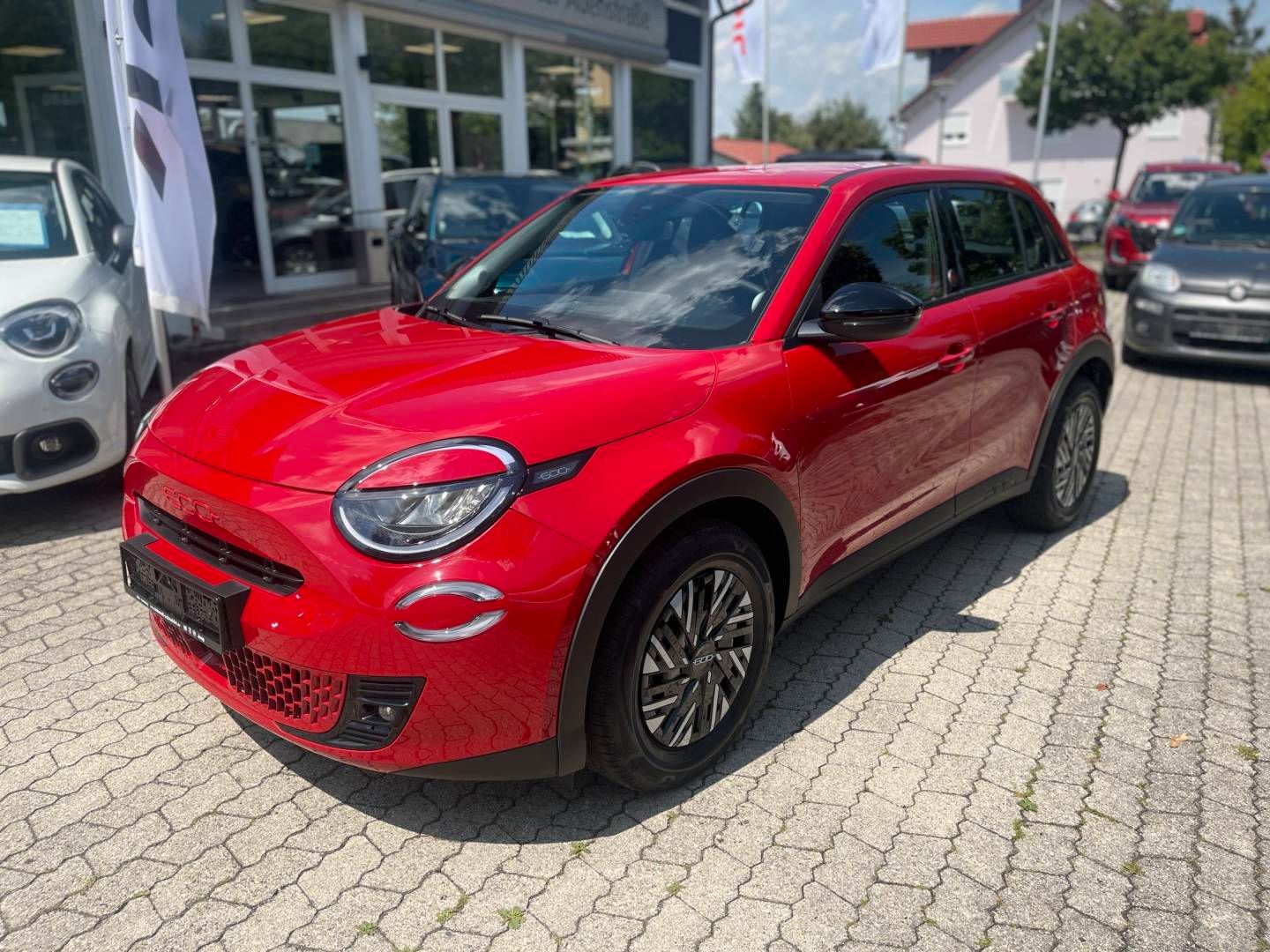 Fiat 600e (RED) Klima LED Sondermodell