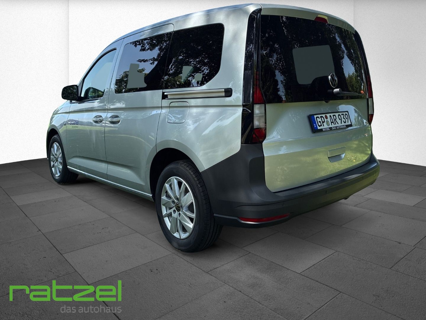 Fahrzeugabbildung Volkswagen Caddy 2.0 TDI KR 5-Sitze+AHK+KLIMA+RFK+PDC+ACC