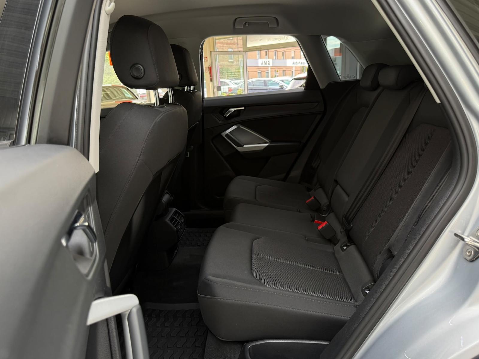 Audi Q3 40 TFSI S-tronic Quattro Standheiz. LED ACC