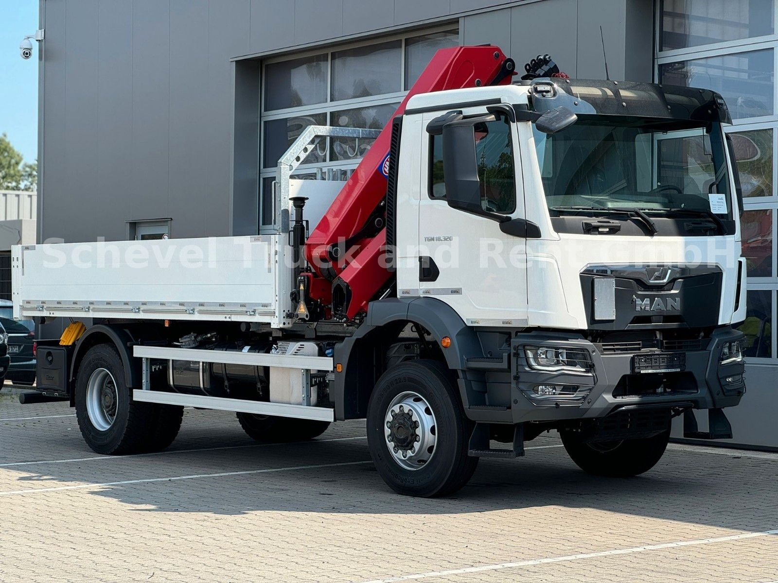 Fahrzeugabbildung MAN TGM 18.320 4x4 BB Pritsche HMF 1620 /4x hydr.