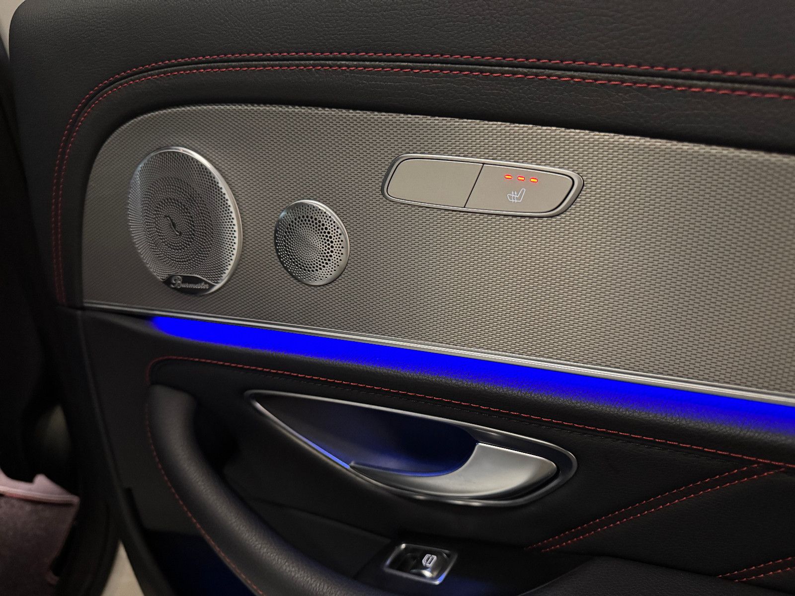 Fahrzeugabbildung Mercedes-Benz E 53 AMG 4Matic+ MBUX MEMORY AIRMATIC SD 360 DIS