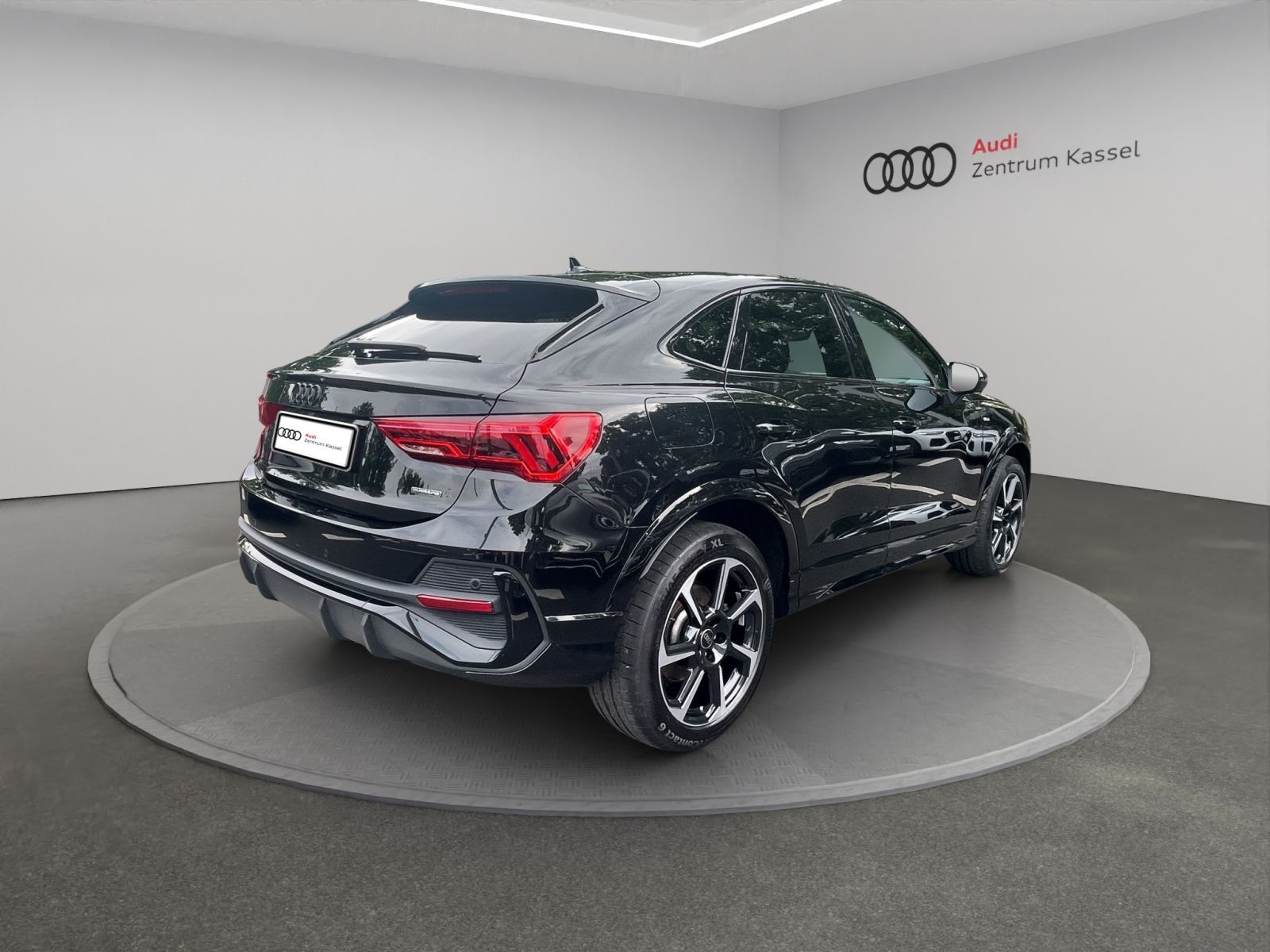 Audi Q3 SB 40 TFSI qu. S line LED AHK PDC+ StandHZG foto 6