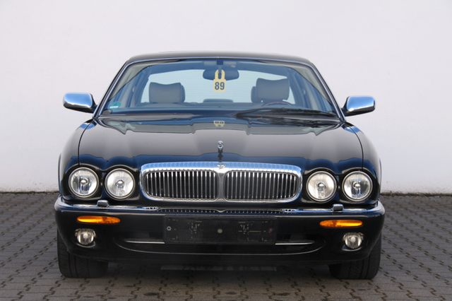 Jaguar Daimler Super V8 Langversion  2 Jahre Garantie