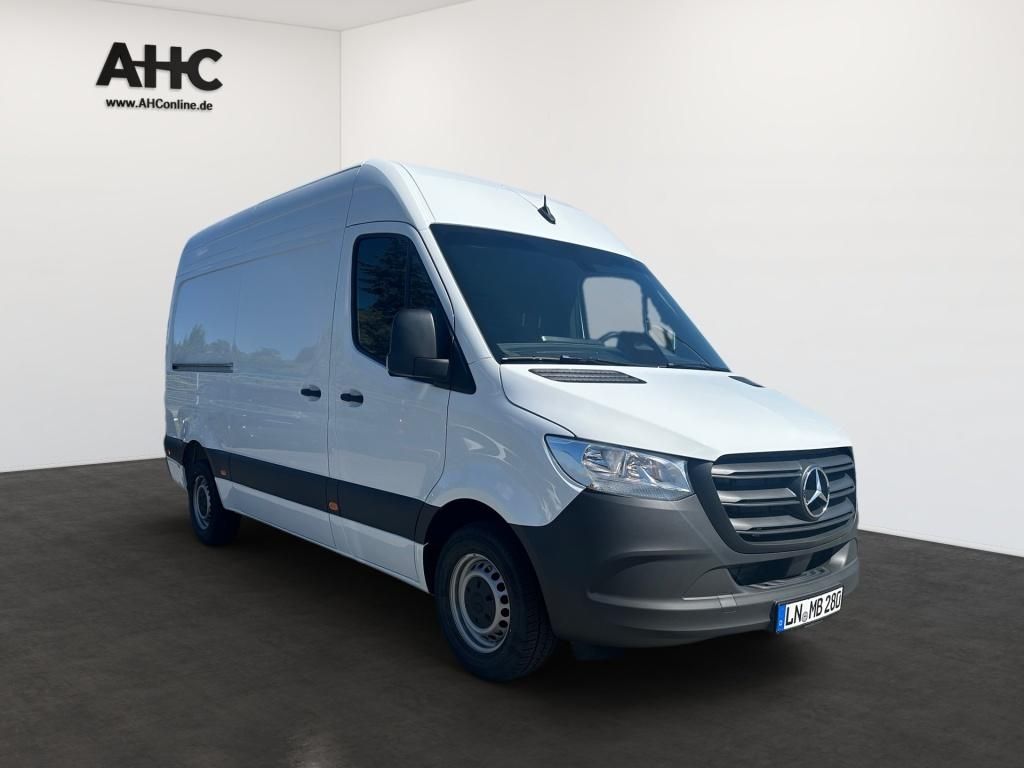 Fahrzeugabbildung Mercedes-Benz Sprinter 315 CDI Kasten BASE L2H2 AHK KAM SpurA