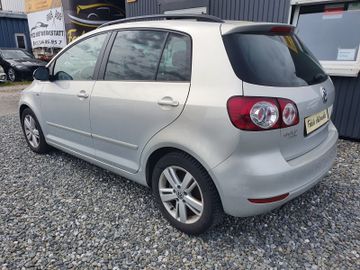 Volkswagen Golf - 6
