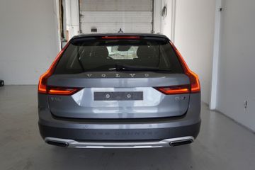 Volvo V90 Cross Country - 8