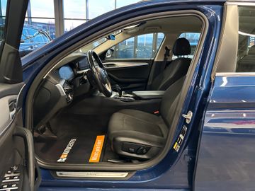 BMW 530 e Touring xDrive *Virtual Cockpit*AHK*LED*BT