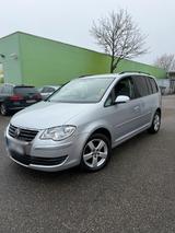 Volkswagen VW Touran 1,9 scheckheft - Volkswagen Touran mit Diesel-Antrieb: Kleinbus, 1.9