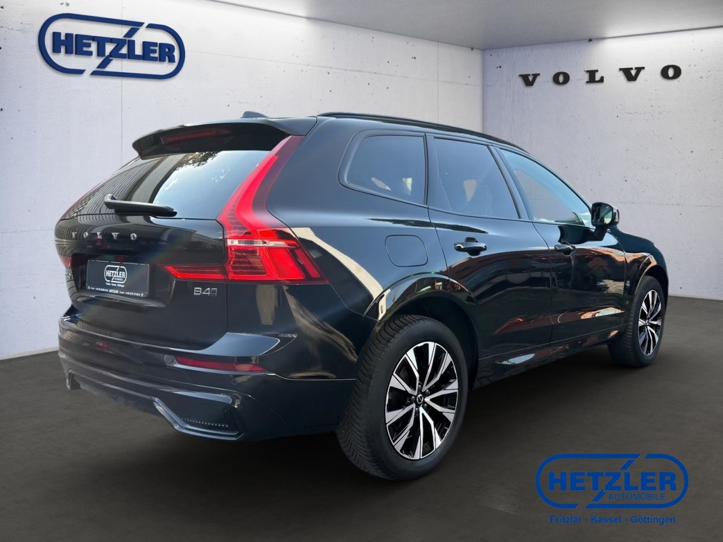 Volvo XC60 B4 Diesel Plus Dark AWD StandHZG AHK Digita foto 3