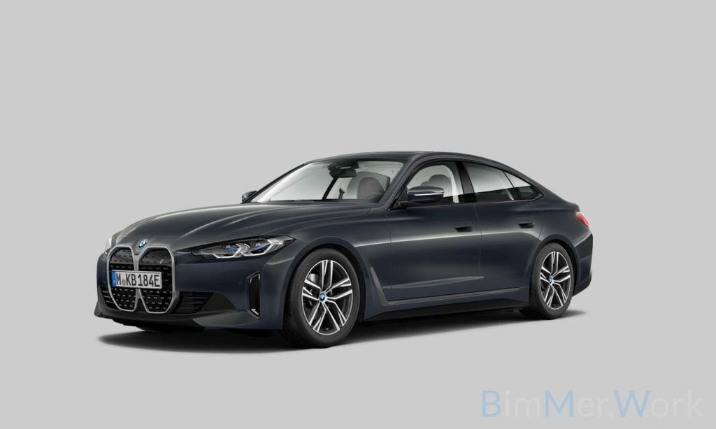 Image of BMW i4