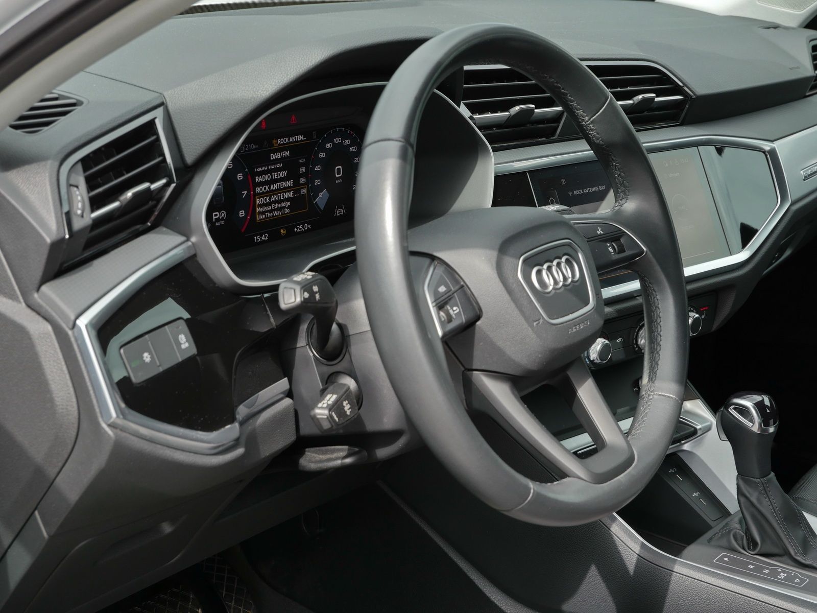 Audi Q3 Sportback 40 TFSI S line qu. LED*EPH*Sportfah foto 19