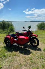 Ural Roter Oktober 2 Limited Edition - CT Tourist - URAL MOTORRAD