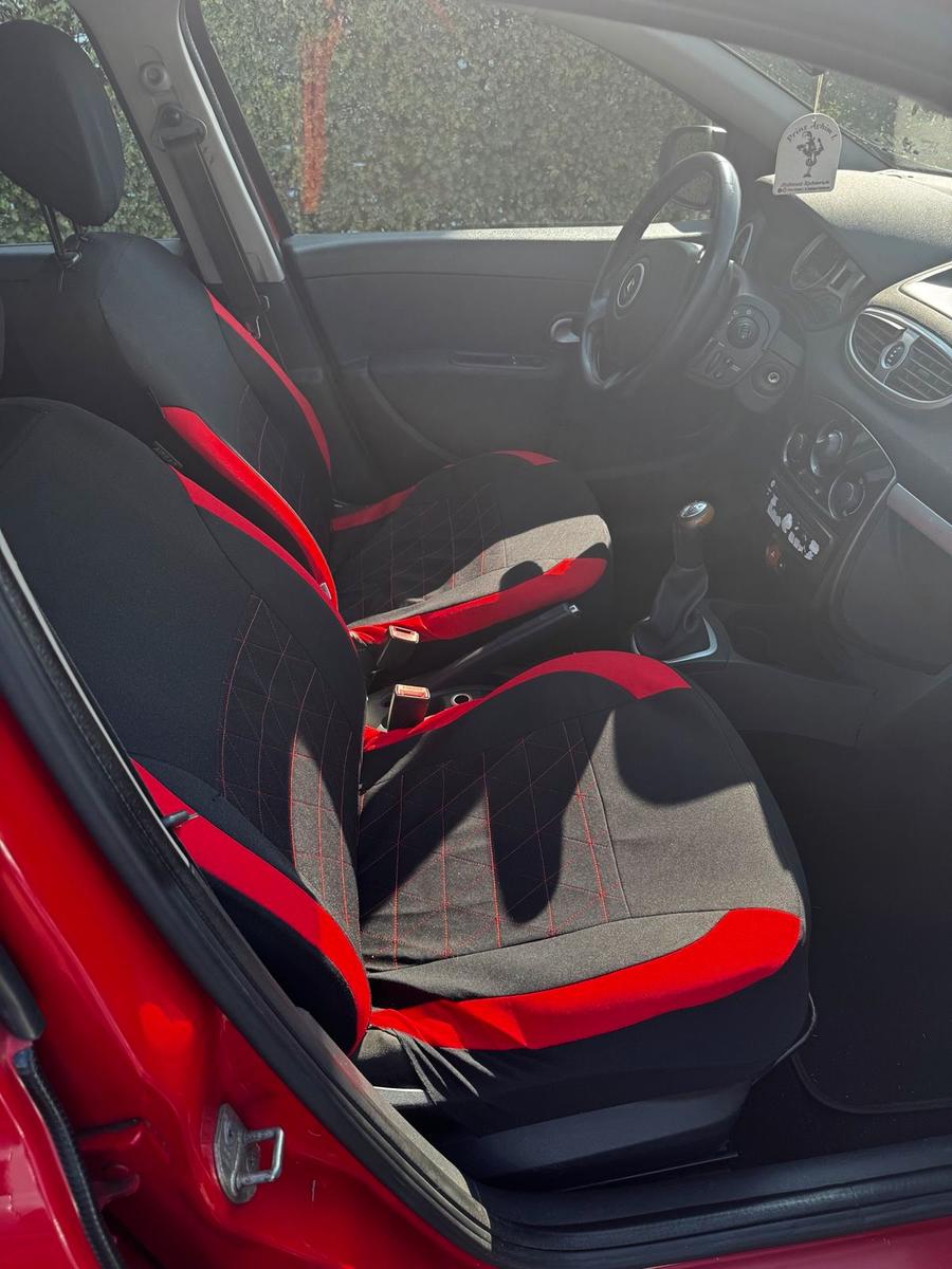 Renault Clio 2011 — photo 11