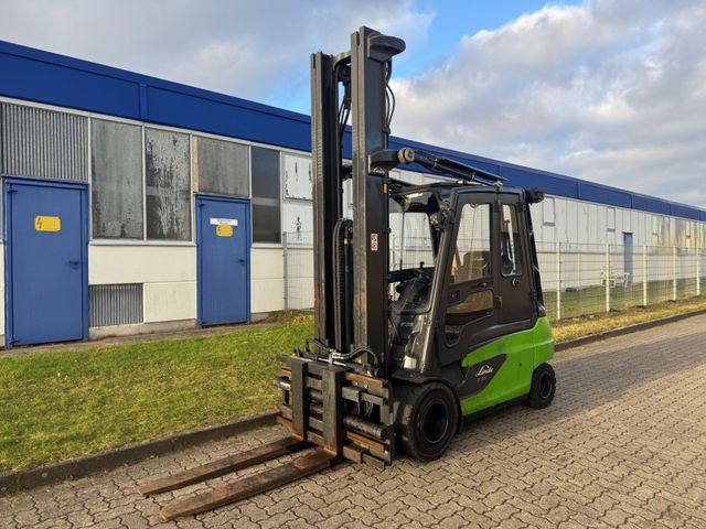 Linde E35L-01 Triplex 7480mm Hubhöhe On-Bord Ladegerät