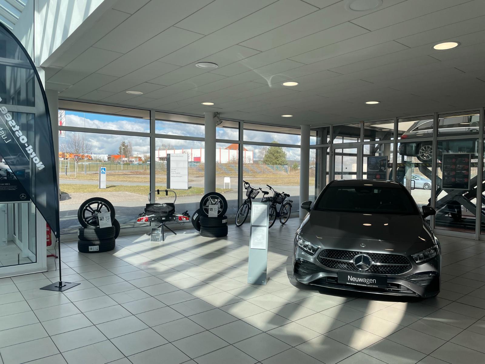 showroom-image-bottom