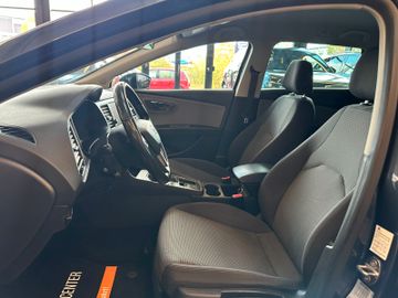 Seat Leon ST Style *TÜV*AHK*Klima*Navi*Spurhalte*