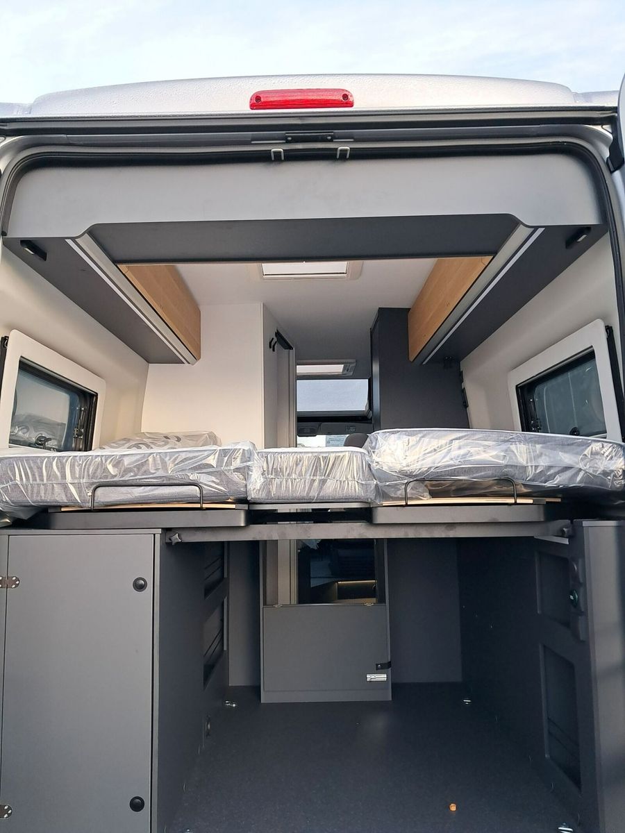 Fahrzeugabbildung Adria Twin 60Y 640 SLB Automatik, LED Scheinwerfer