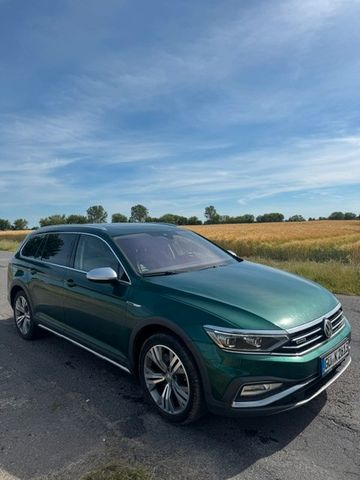 VW Passat Alltrack