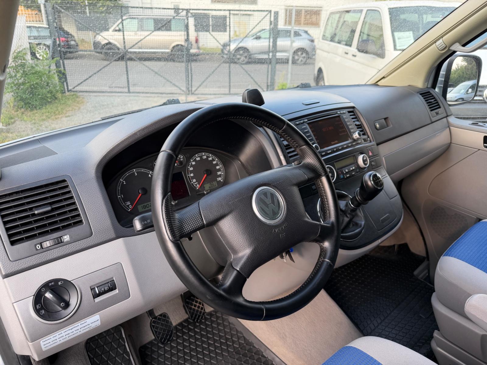 VOLKSWAGEN T5 CALIFORNIA COMFORTLINE 2.5 TDI 174ch BVM Sièges chauffants Toit relevable