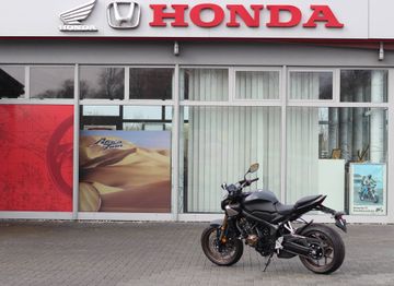 Honda R