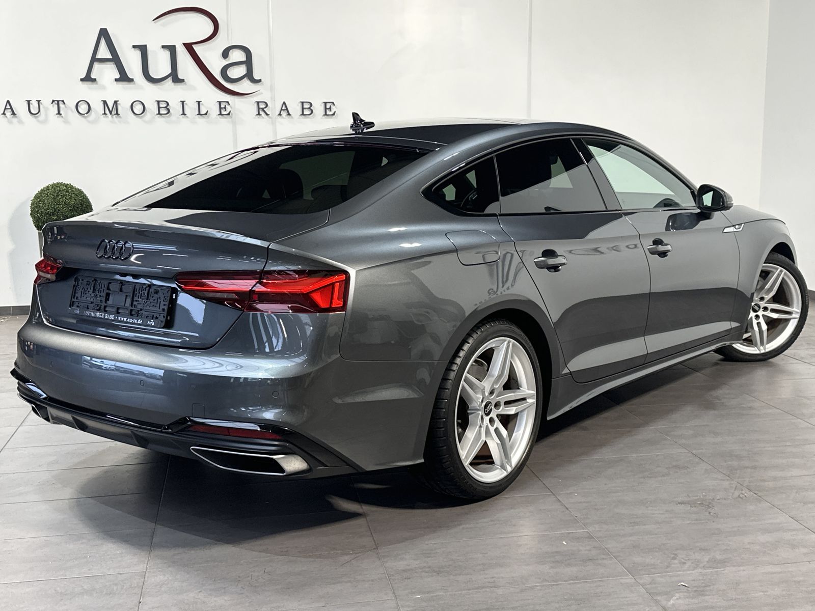Fahrzeugabbildung Audi A5 SpB 35 TFSI S-Line NAV+MATRIX+PANO+HUD+B&O+SH