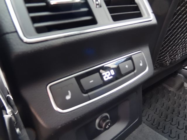 Fahrzeugabbildung Audi SQ5 3.0 TFSI quattro/Pano/StH/Raute/HUD/Kam/AHK/