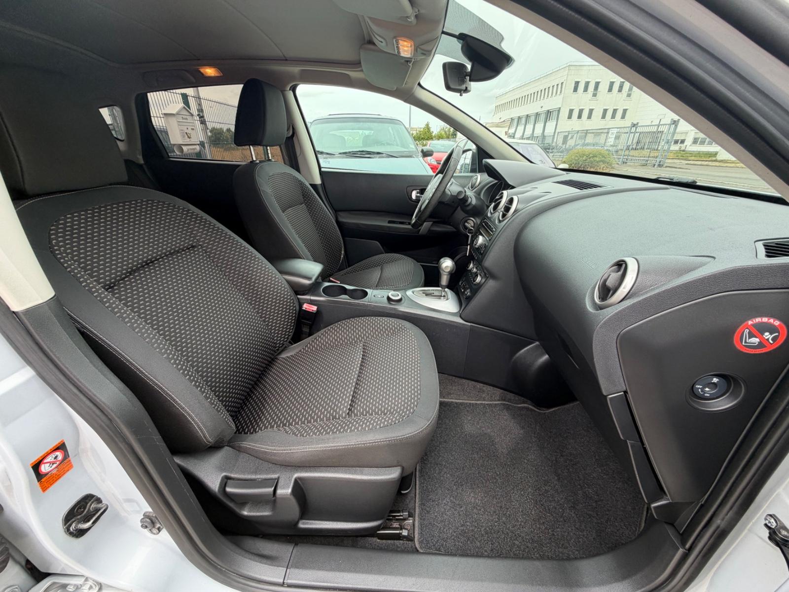 Nissan Qashqai+2 2008 — photo 26