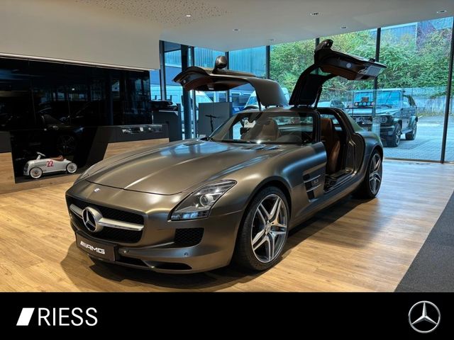 Mercedes-Benz SLS AMG Coupé Dt.Fzg/Keramik/Carbon/Bang Olufsen