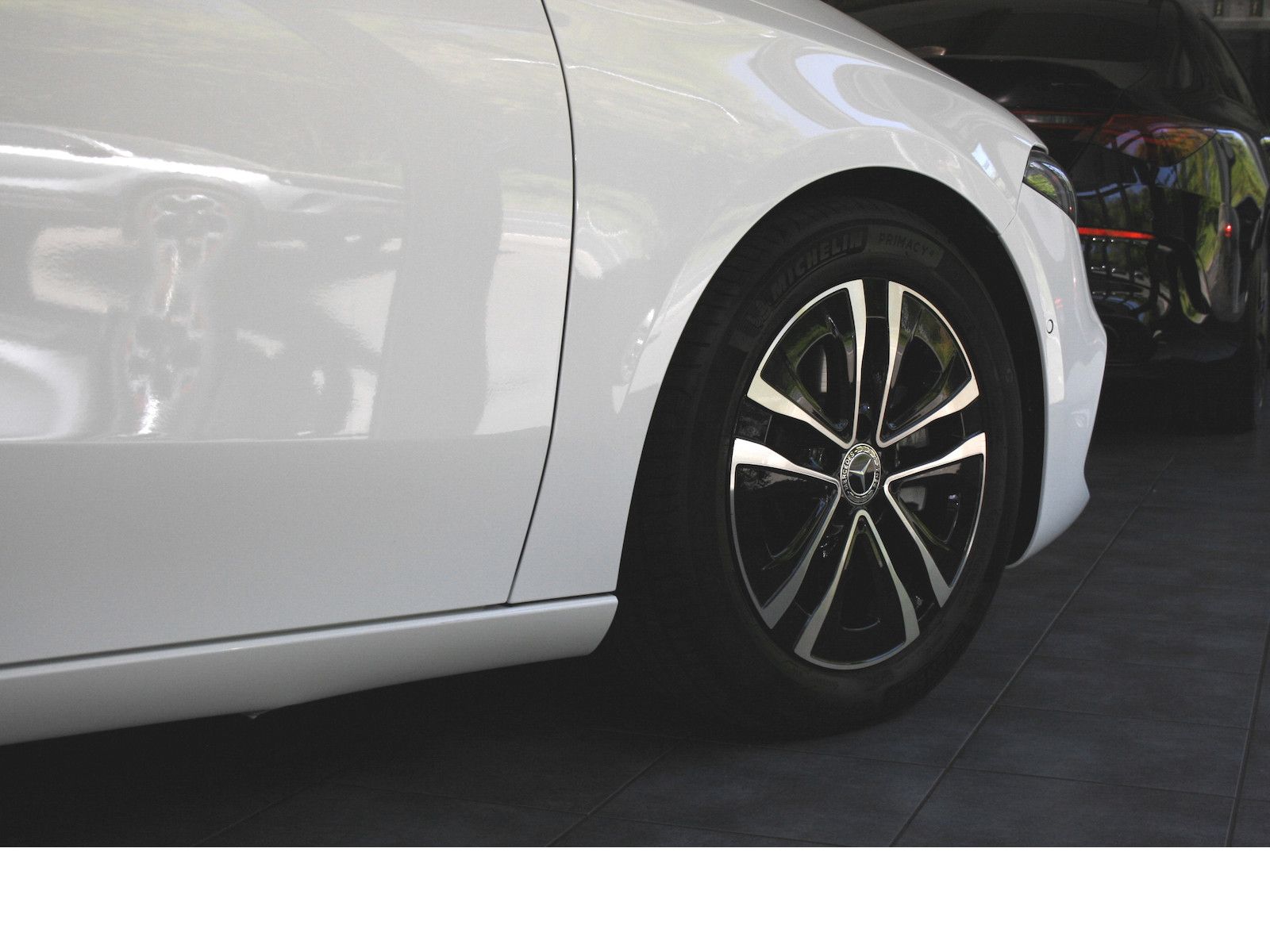 Fahrzeugabbildung Mercedes-Benz A 200 d Progr.Advanced*AHK*DISTRONIC*Winterpaket