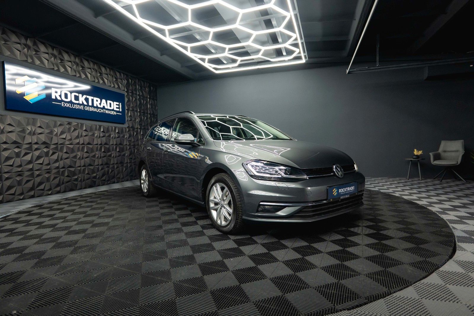 Fahrzeugabbildung Volkswagen Golf VII Variant Comfortline Autom. *ACC*LED*19%