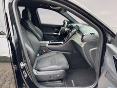 Fahrzeugabbildung Mercedes-Benz GLC 220d 4Matic AMG LINE NIGHT AHK DISTRONIC CAM
